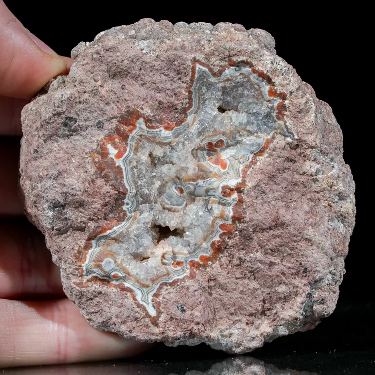 agat-z-nowego-kosciola-kamienie-polski (123) (Copy).webp