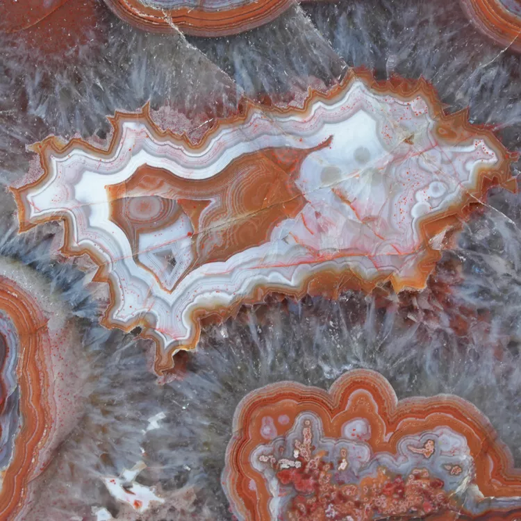 agat-z-nowego-kosciola-kamienie-polski (101) (Copy).webp