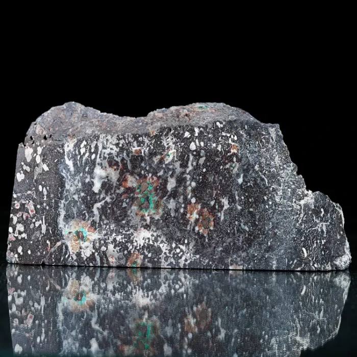 miedz-rodzima-z-sokolowca-mineraly-z-polski (1) (Copy).webp