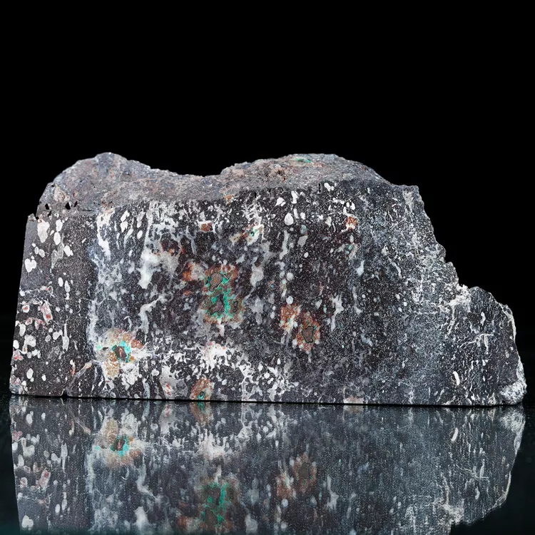 miedz-rodzima-z-sokolowca-mineraly-z-polski (1) (Copy).webp