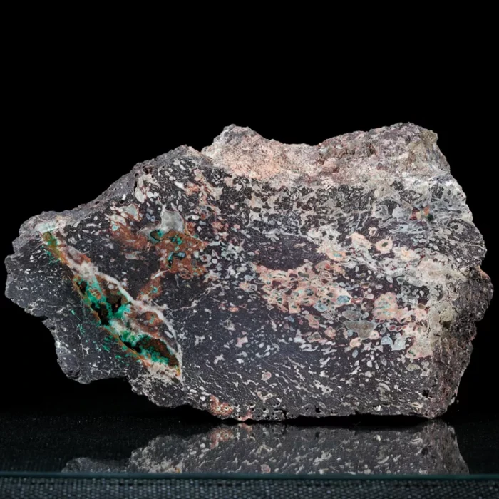 miedz-rodzima-z-sokolowca-mineraly-z-polski (29) (Copy).webp