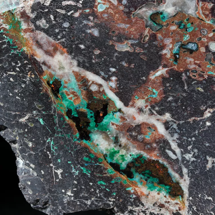 miedz-rodzima-z-sokolowca-mineraly-z-polski (30) (Copy).webp