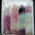 fluoryt-naturalny-obelisk-teczowy (1).webp