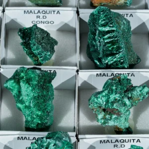 malachit-igielkowy-naturalna-brylka (2).webp