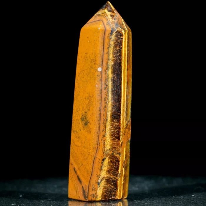 obelisk-z-kamienia-wieza-dekoracja-ochronna (12).webp