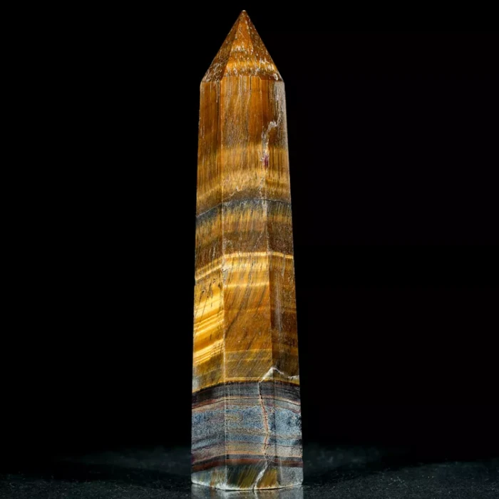obelisk-z-kamienia-wieza-dekoracja-ochronna (17).webp