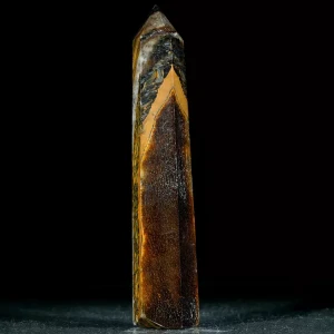 obelisk-z-kamienia-wieza-dekoracja-ochronna (27).webp