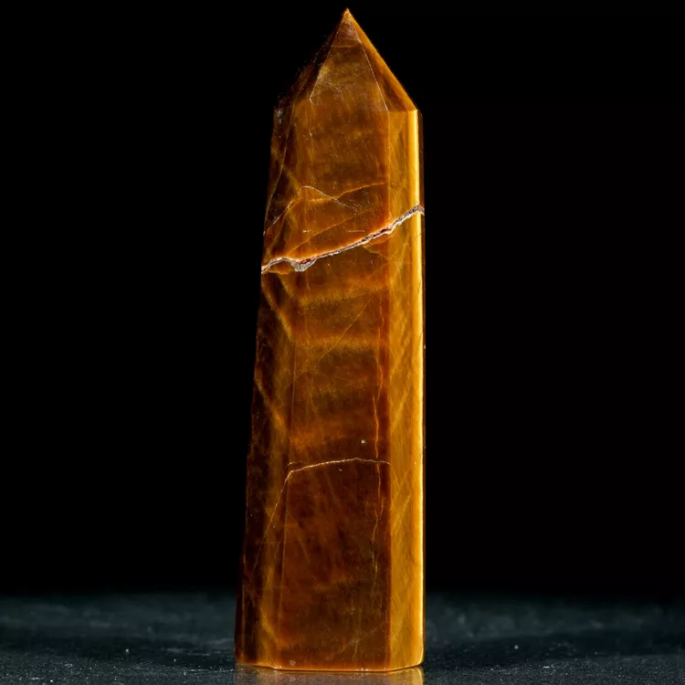 obelisk-z-kamienia-wieza-dekoracja-ochronna (32).webp