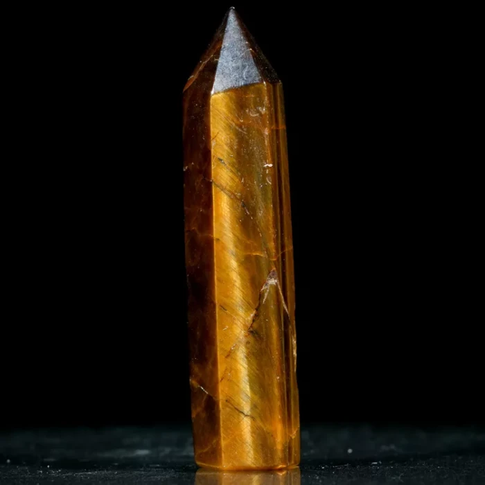 obelisk-z-kamienia-wieza-dekoracja-ochronna (39).webp