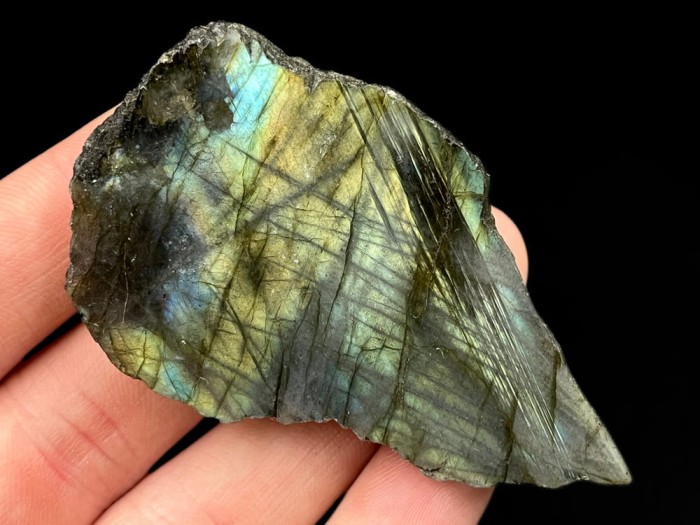 Labradoryt kryształ minerał 3_1.jpg
