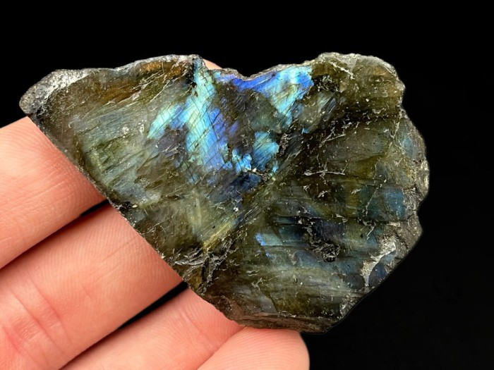 Labradoryt minerał kryształ 6_1.jpg