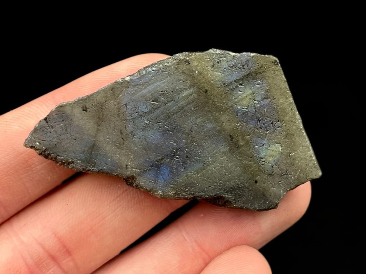 Labradoryt kryształ minerał 4_2 (1).jpg