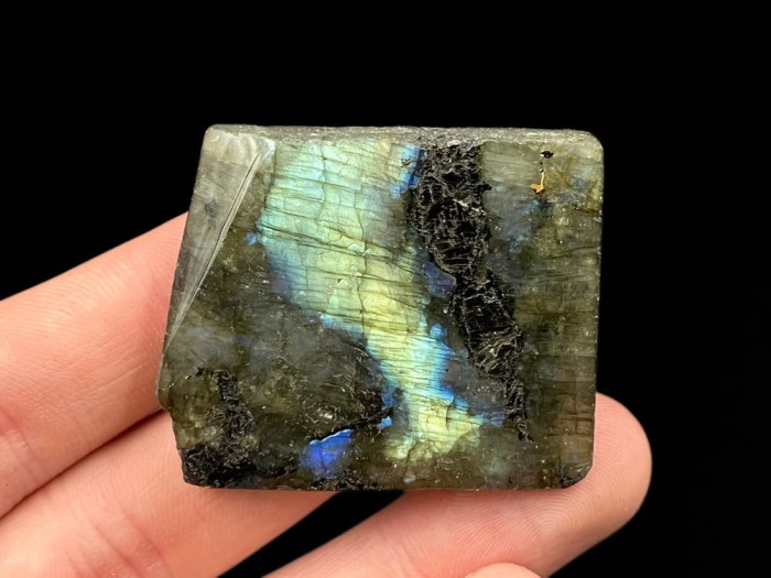Labradoryt piękny minerał 8_1.jpg