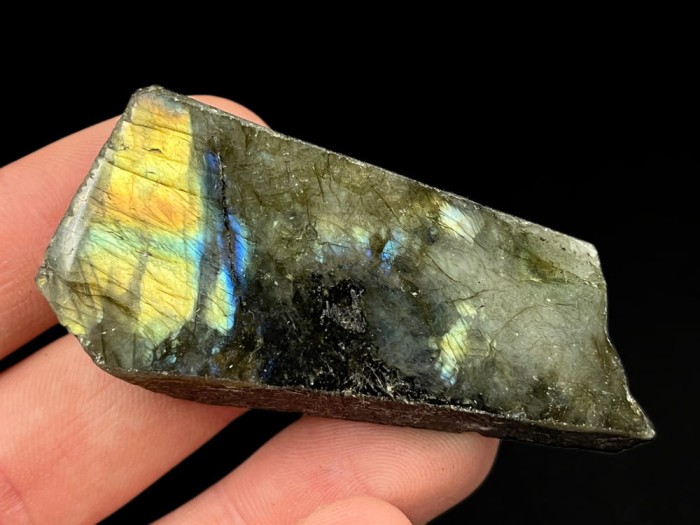 Labradoryt piękny minerał 1_1.jpg