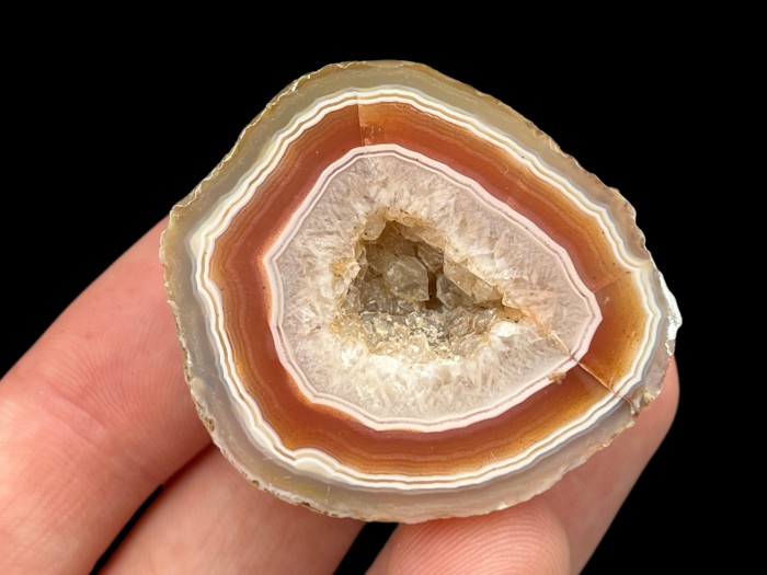 agat minerał połówka 15_2.jpg
